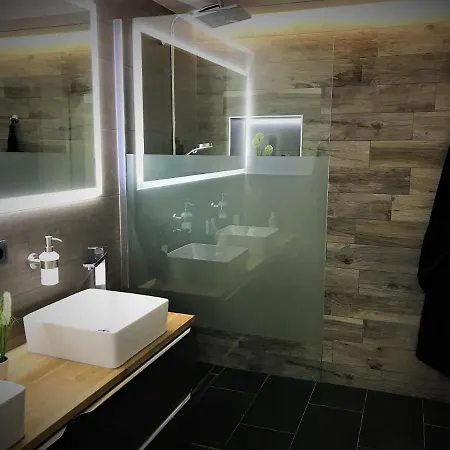 Apartamento Salzhausblick Family - Zentrale Lage Am Salzhaus - Mwst-rechnung Verfügbar Zittau